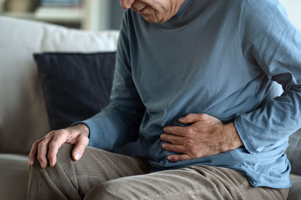 Mal di stomaco: aumenta con l'avanzare dell'età?